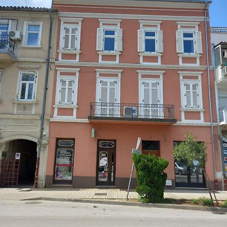 Apartmani Iris I Ana Crikvenica Luaran gambar