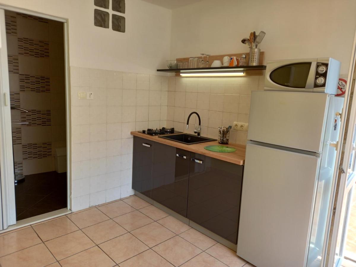 Apartmani Iris I Ana Crikvenica Luaran gambar