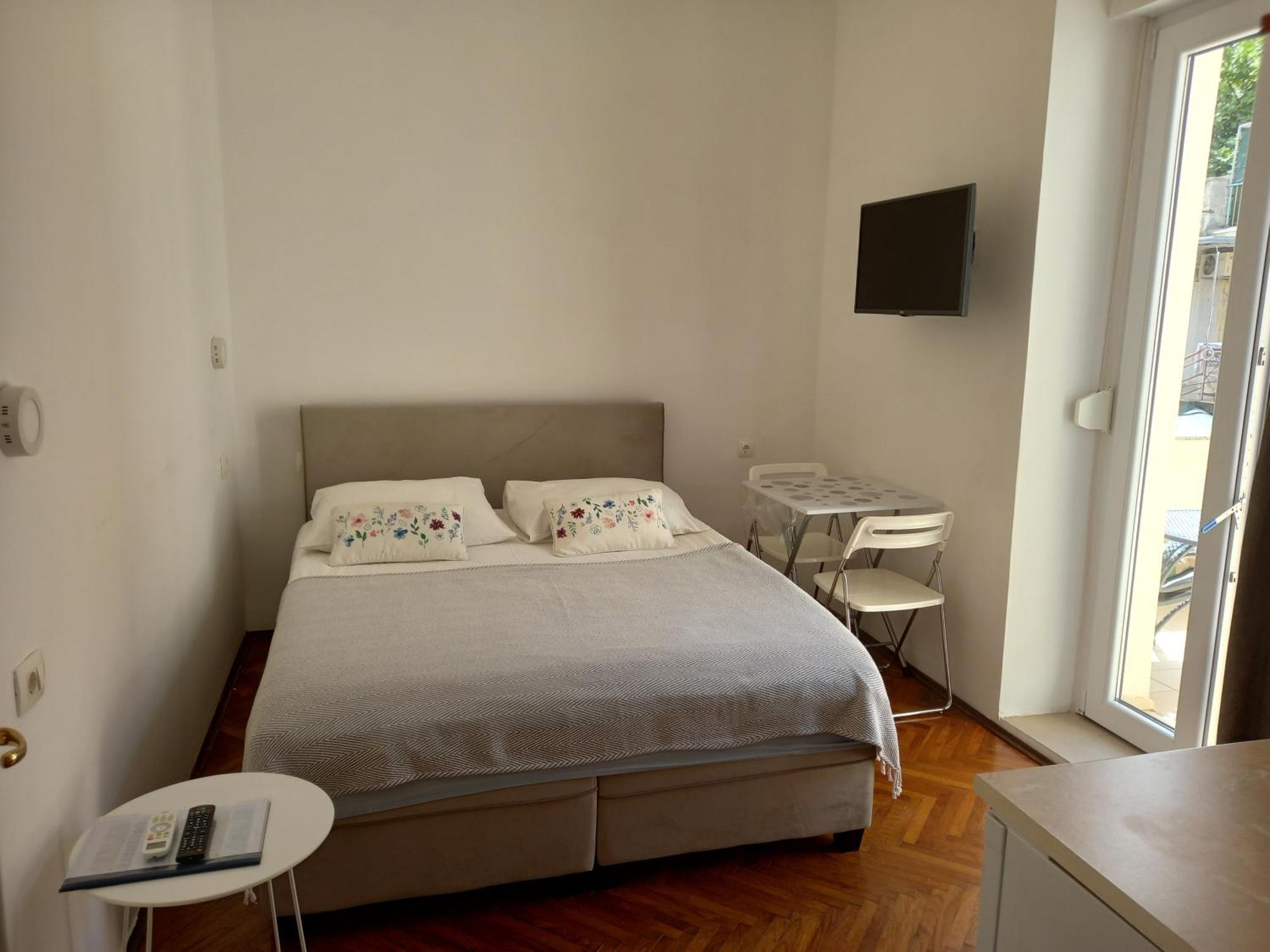 Apartmani Iris I Ana Crikvenica Luaran gambar