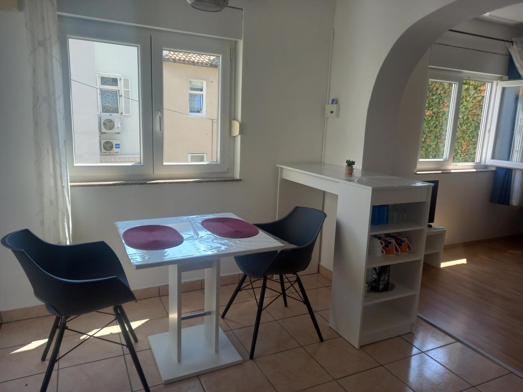 Apartmani Iris I Ana Crikvenica Luaran gambar