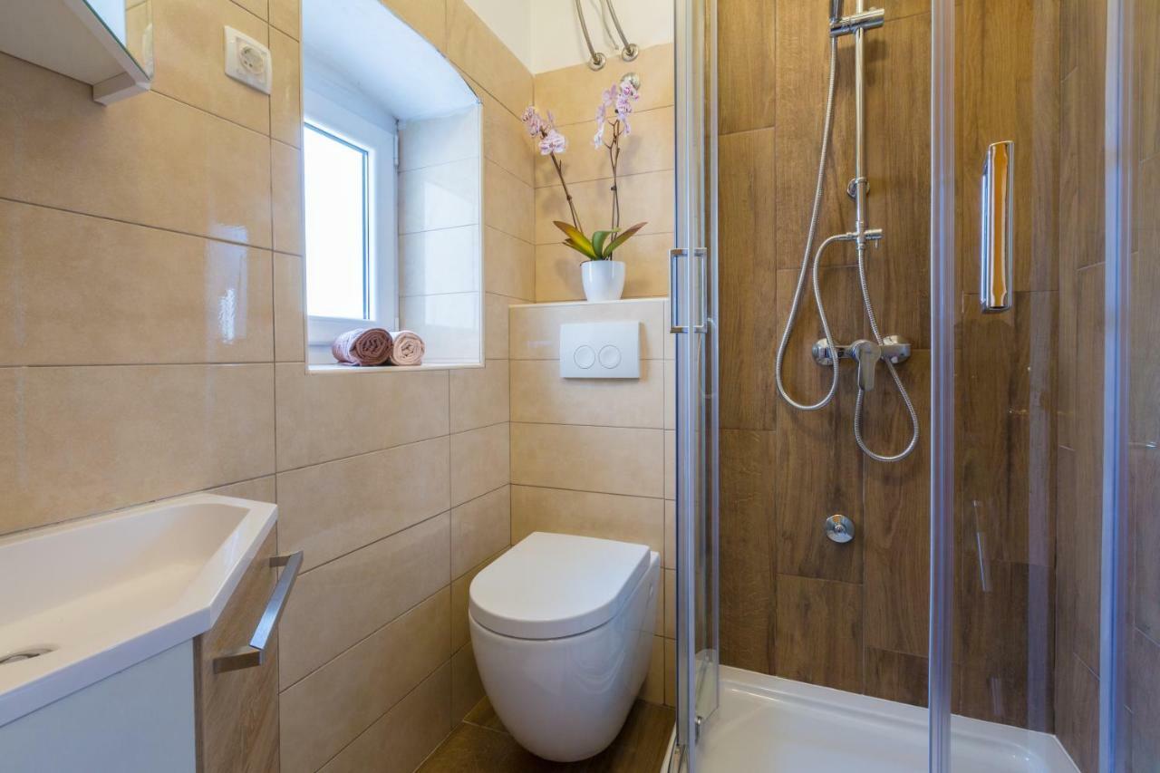 Apartmani Iris I Ana Crikvenica Luaran gambar
